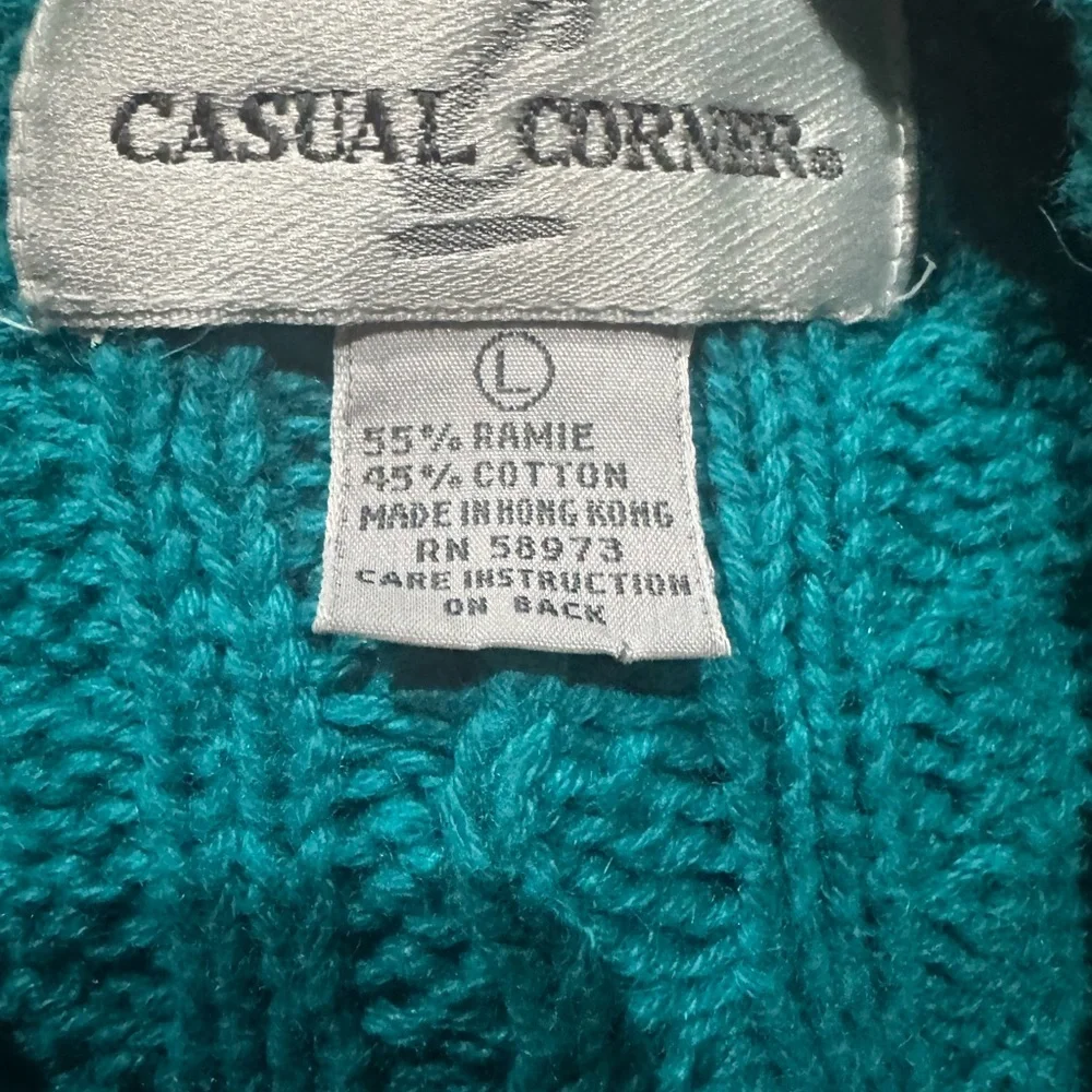 1990s Casual Corner Oversized Ramie/Cotton Blend Cable Knit V-Neck Cardigan‎